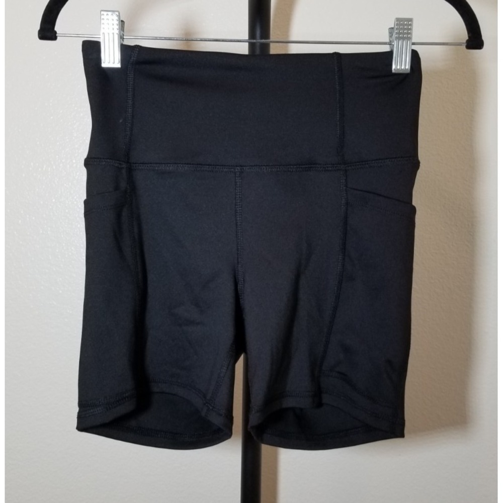 Daisy Fuentes Womens Small Black Biker Shorts Acitive Athletic Loungewear NWOT